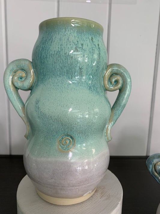 Curvy Girl 3 Vase