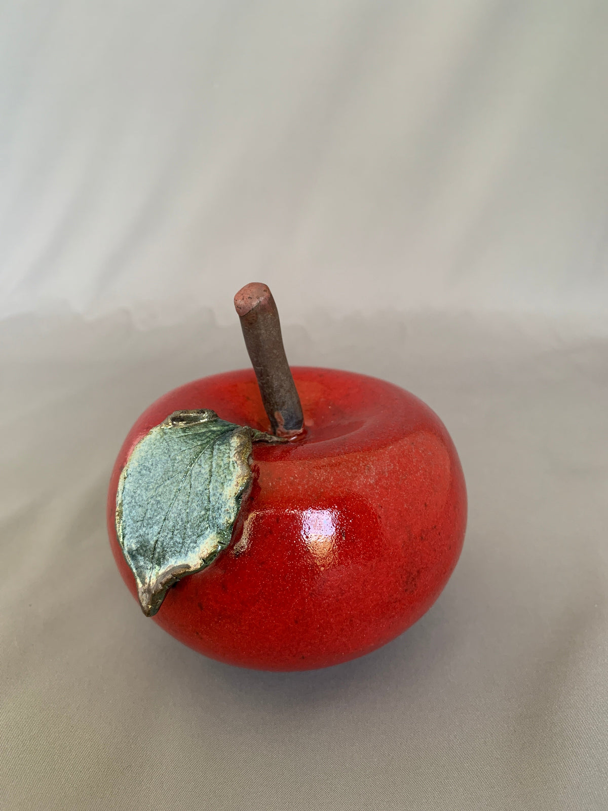 Raku Apple Sculpture JR545a – front view