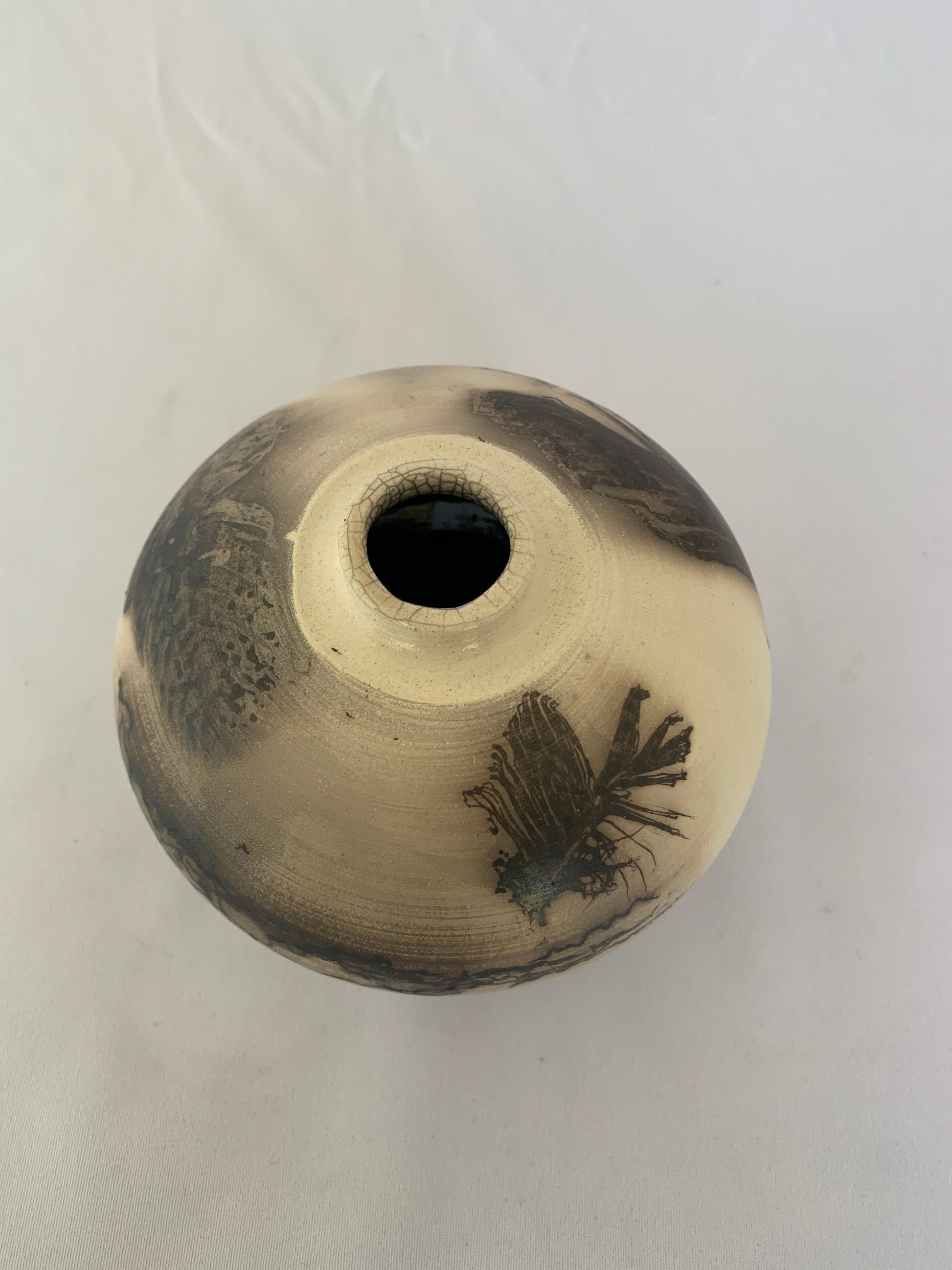 Wide-Shouldered Horsehair Raku Vase JR549 – top view