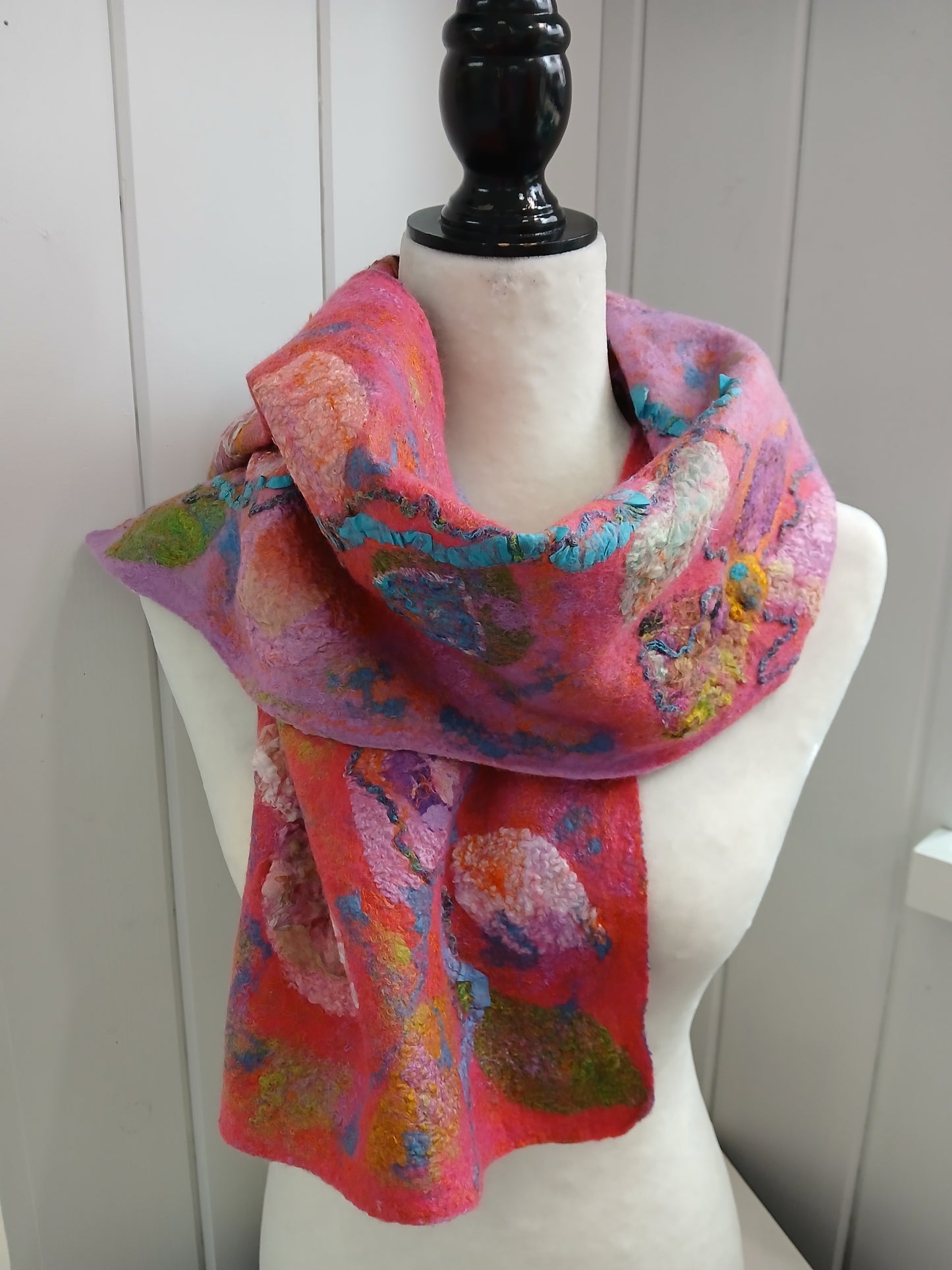 Scarf large coral